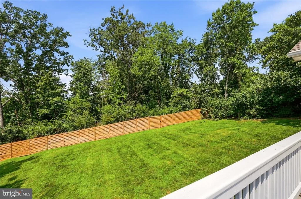 Photo of 45539 LAKESIDE DRIVE