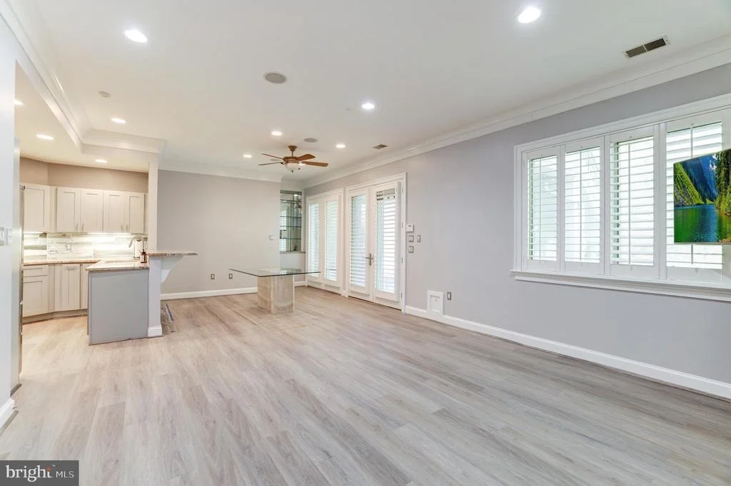Photo of 658 LIVE OAK DRIVE