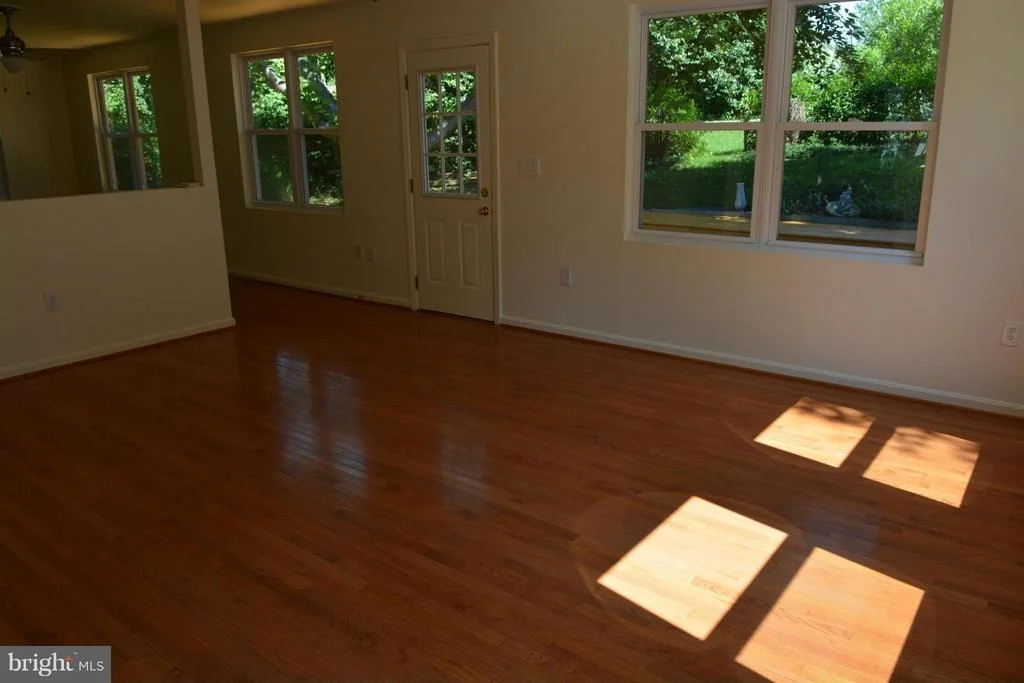Photo of 6484 LACELIKE ROW