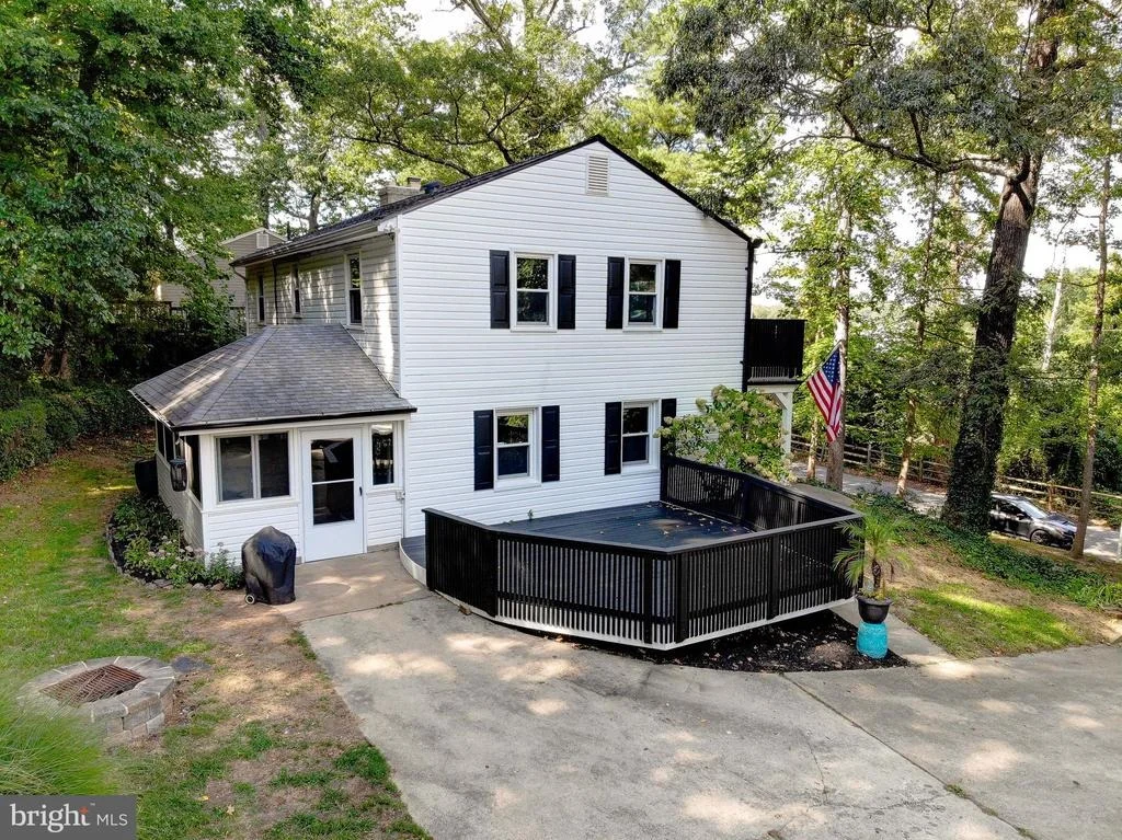 Photo of 349 ARBUTUS DRIVE