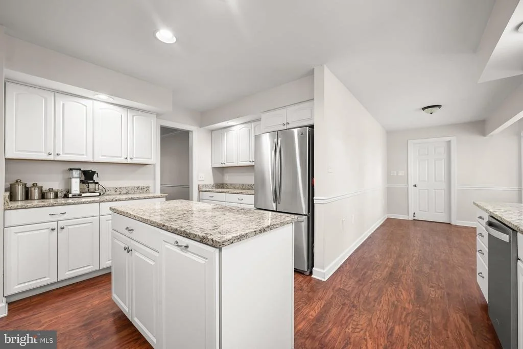Photo of 1672 THRASHER DRIVE