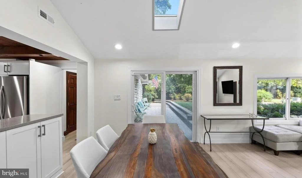 Photo of 1820 LONGWOOD ROAD