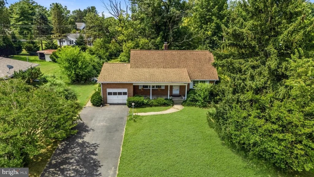 Photo of 6783 SUNNYBROOK DRIVE