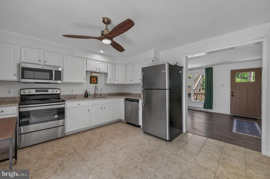 Photo of 28 E E STREET