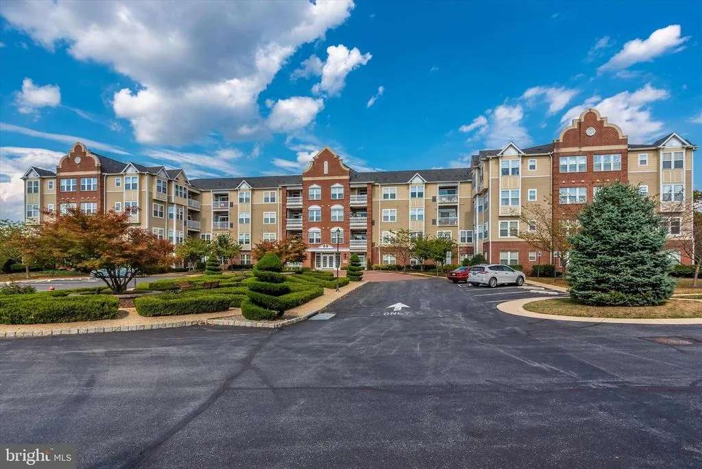 Photo of Unit 213 at 2250 BEAR DEN ROAD