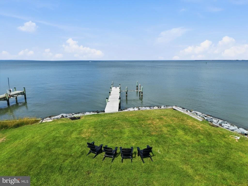 Photo of 6114 SUNSET LANE
