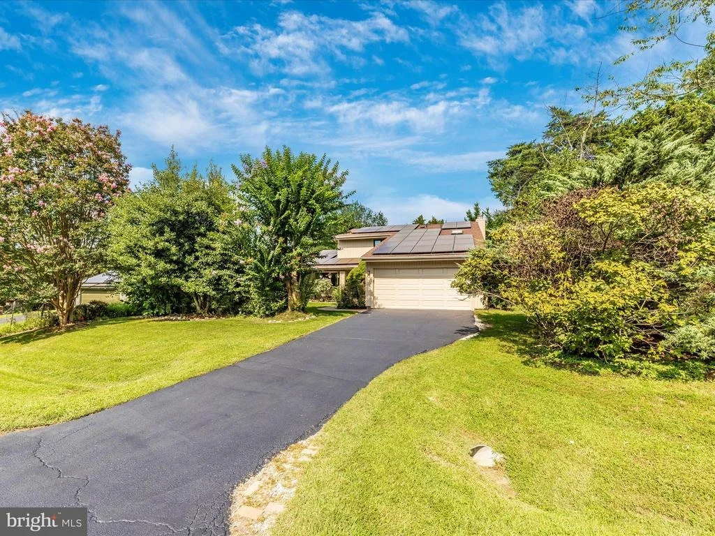 Photo of 11709 FLINTS GROVE