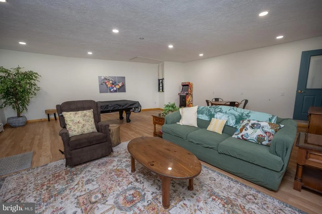 Photo of 526 GLEANINGS DRIVE