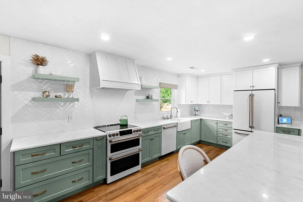 Photo of 10 HAMILTON TERRACE DRIVE