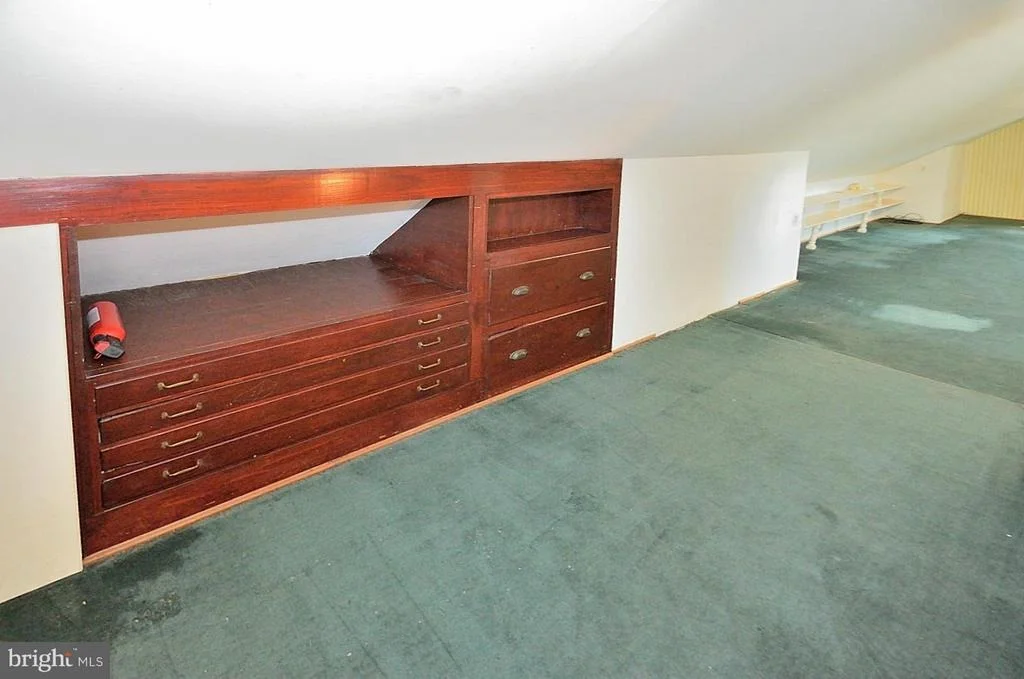 Photo of 2105 LINDEN LANE