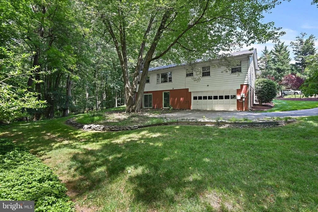 Photo of 3142 SEARSMONT PLACE