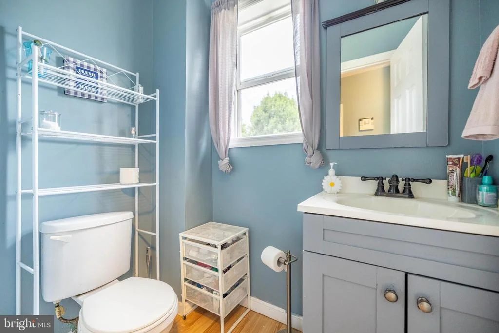Photo of 39 E 2ND AVENUE