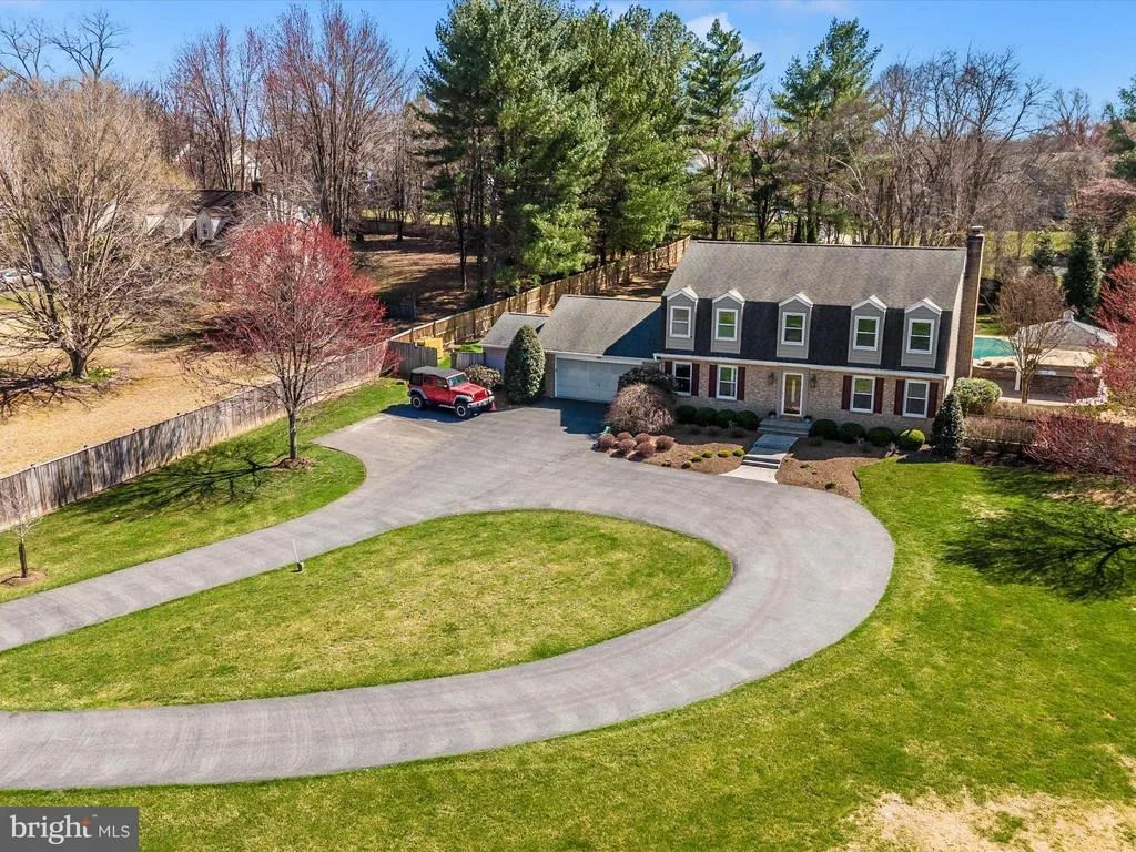 Photo of 8204 GOODHURST DRIVE