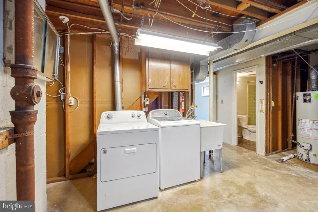 Photo of 882 DIAMOND DRIVE