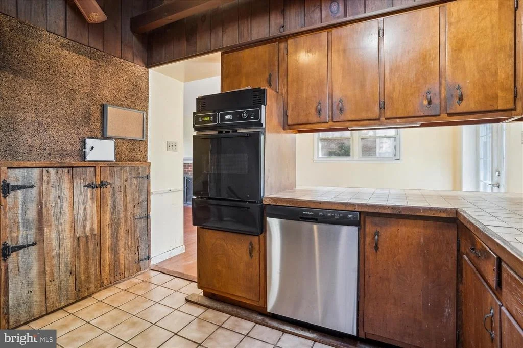 Photo of 5406 NUTTING DRIVE
