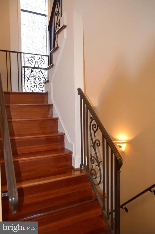Photo of 812 GREAT CUMBERLAND ROAD