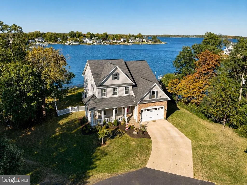 Photo of 3956 HONEYSUCKLE DRIVE