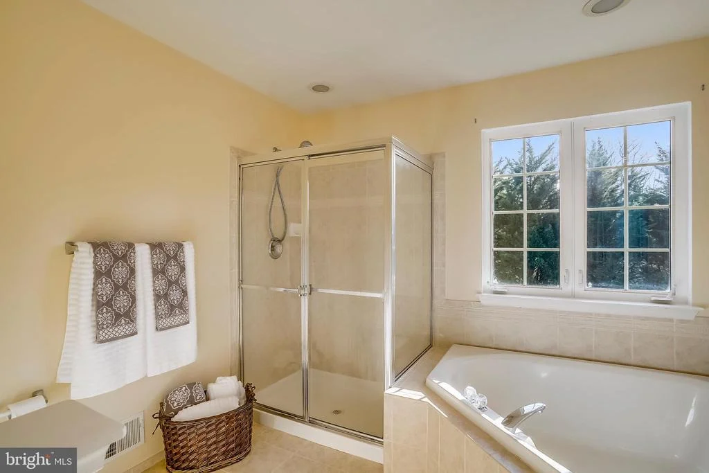 Photo of 2244 CHEROKEE DRIVE