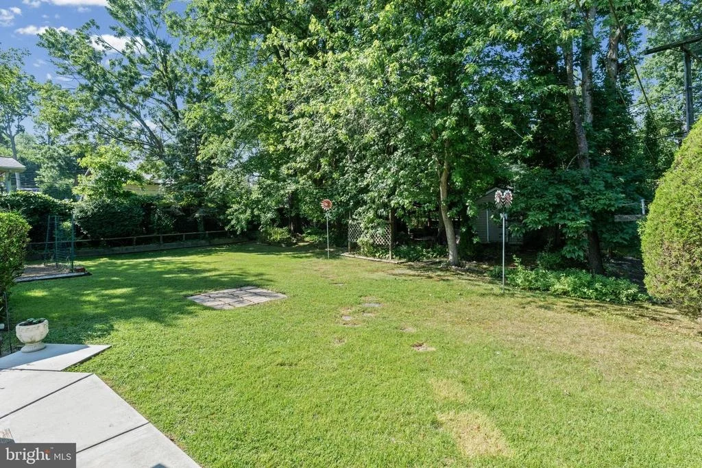 Photo of 810 BRADLEY ROAD