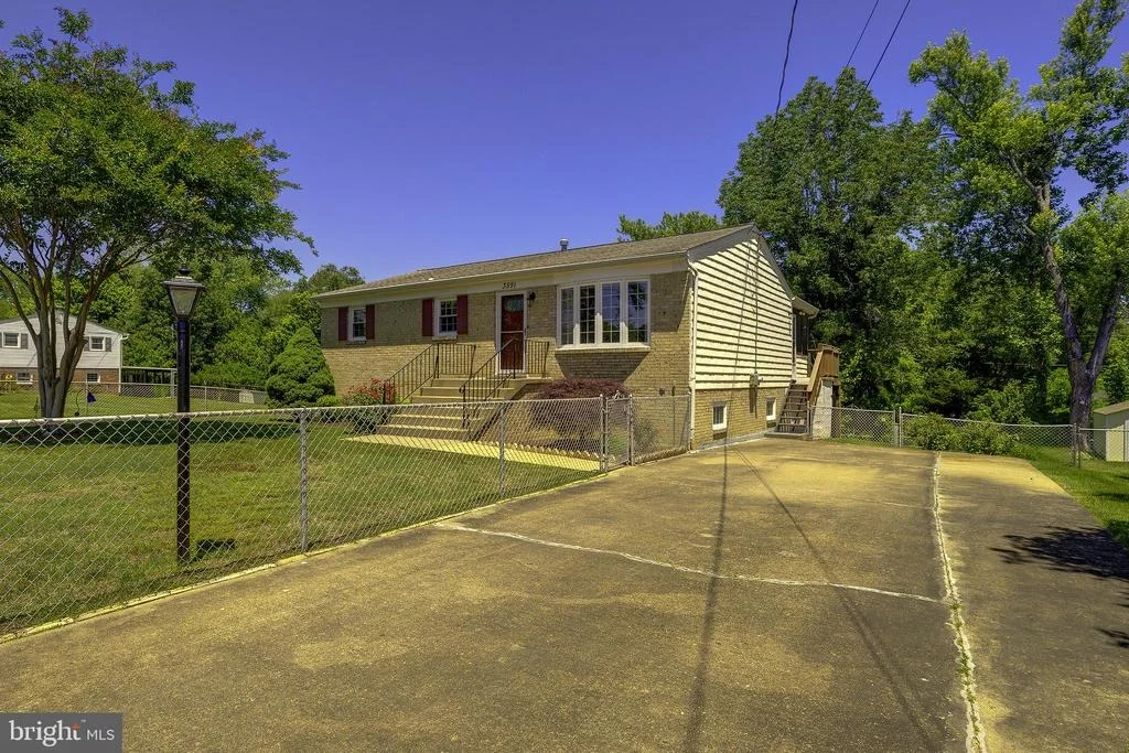Photo of 3891 DOMINION DRIVE