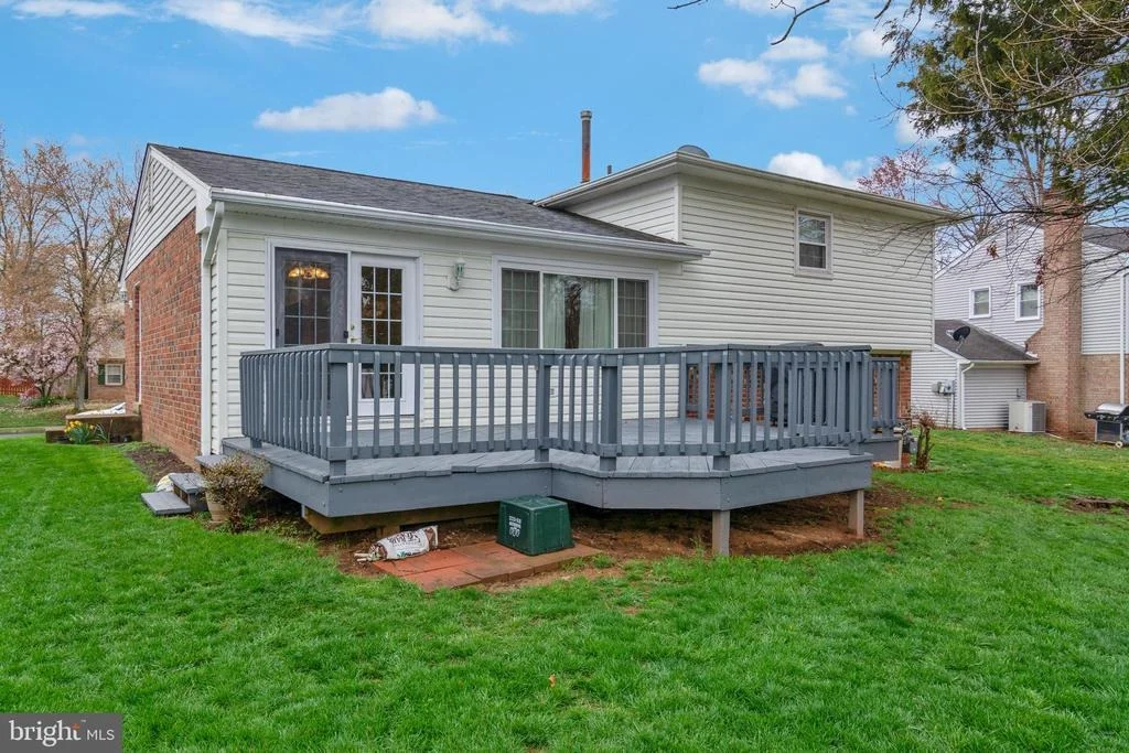 Photo of 9816 GREENVIEW LANE