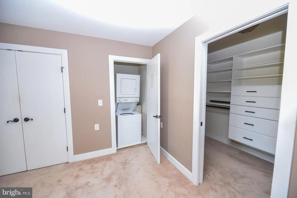 Photo of 39 N PRIMROSE LANE