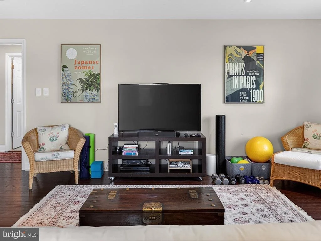 Photo of 20763 RODNEY DRIVE