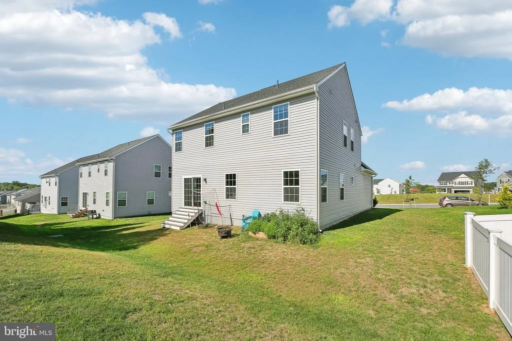Photo of 231 PICKETT STREET