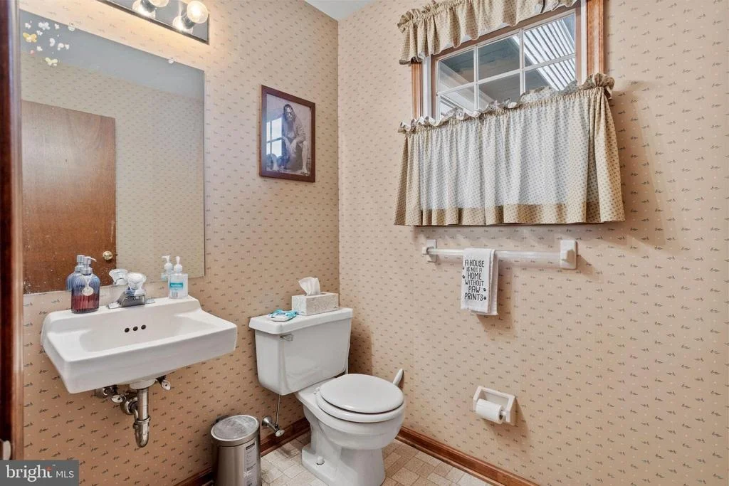 Photo of 10 ORLANDO DRIVE