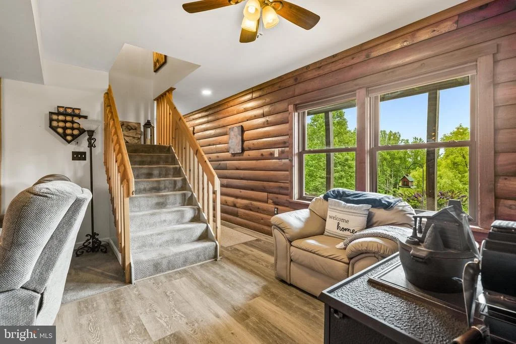 Photo of 9124 HAWBOTTOM ROAD