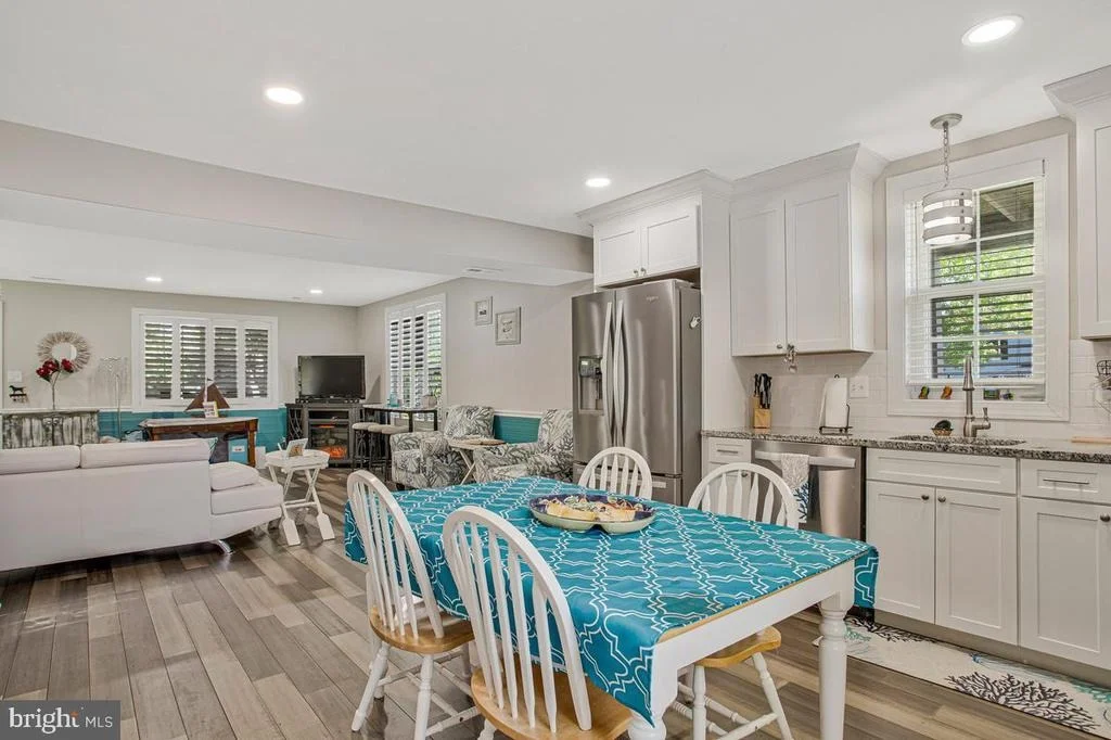 Photo of 4912 MARINERS DRIVE