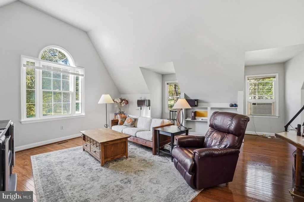 Photo of 2101 DRURY ROAD