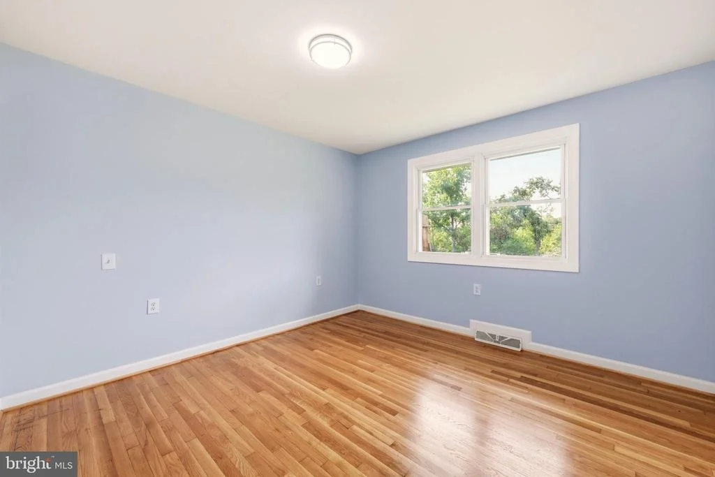 Photo of 124 DINKLE DRIVE