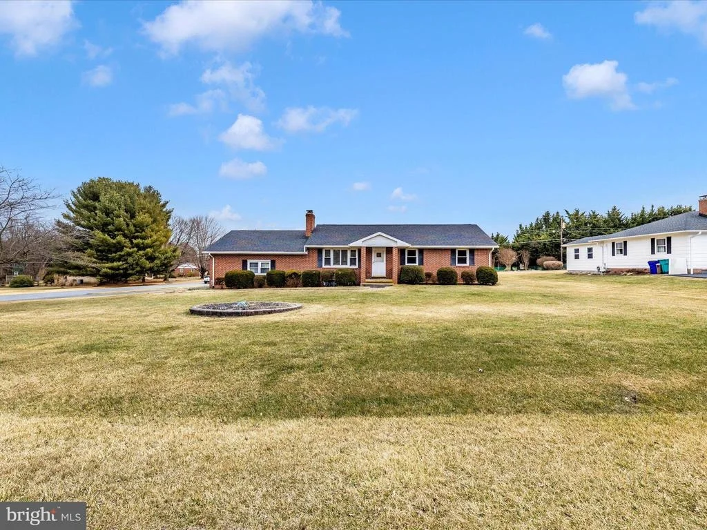Photo of 9484 POCONO DRIVE