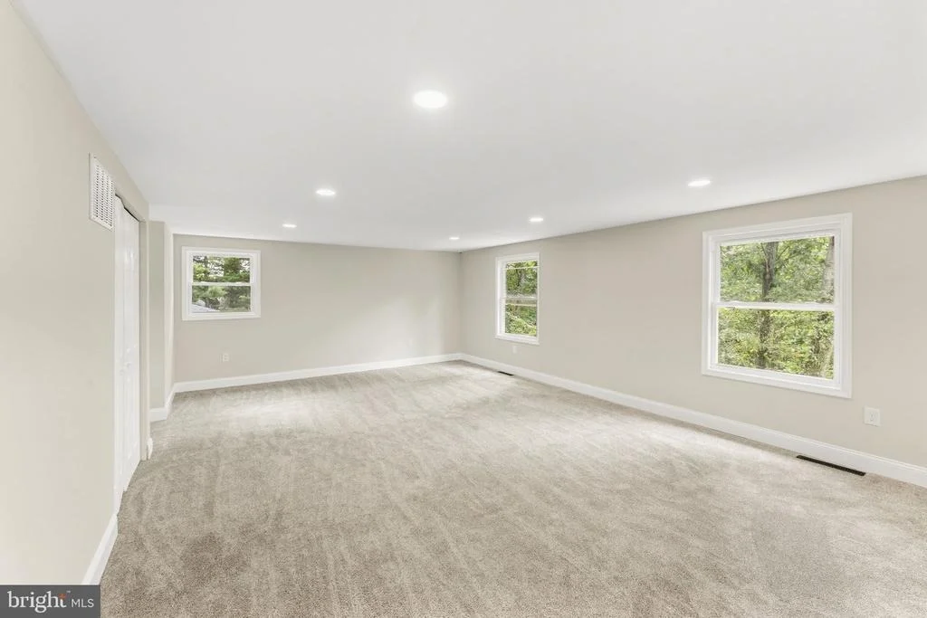 Photo of 201 SINGLETREE COURT