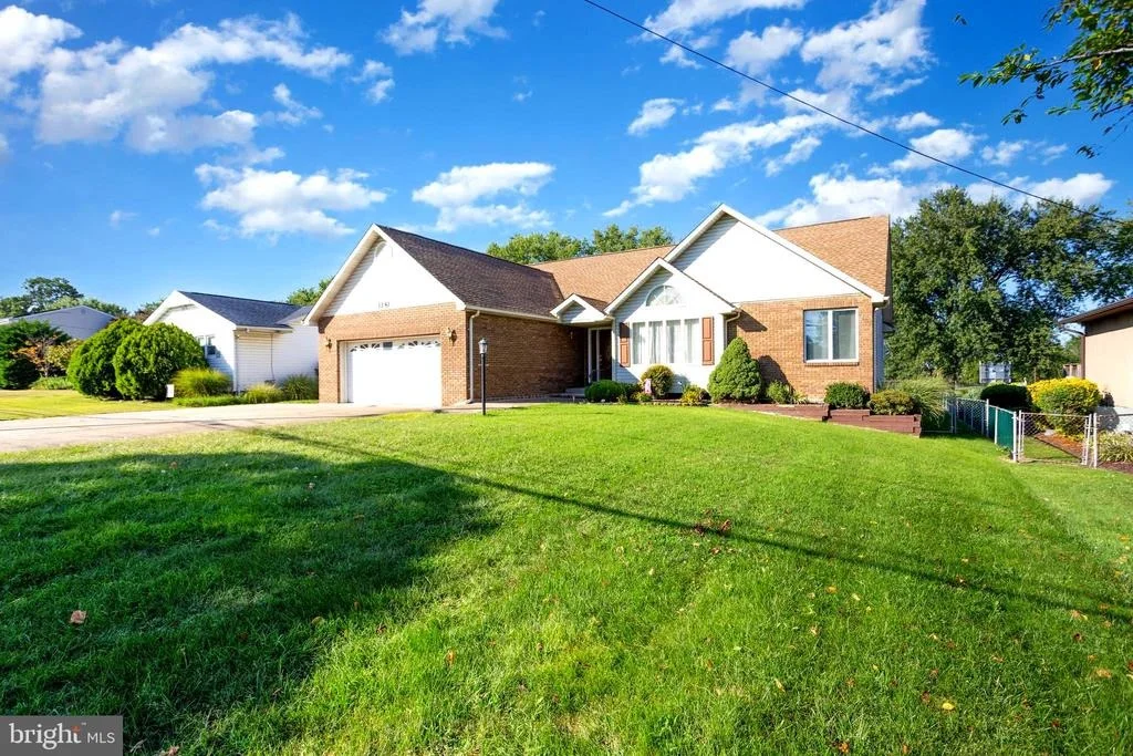 Photo of 7252 MEADOW LANE