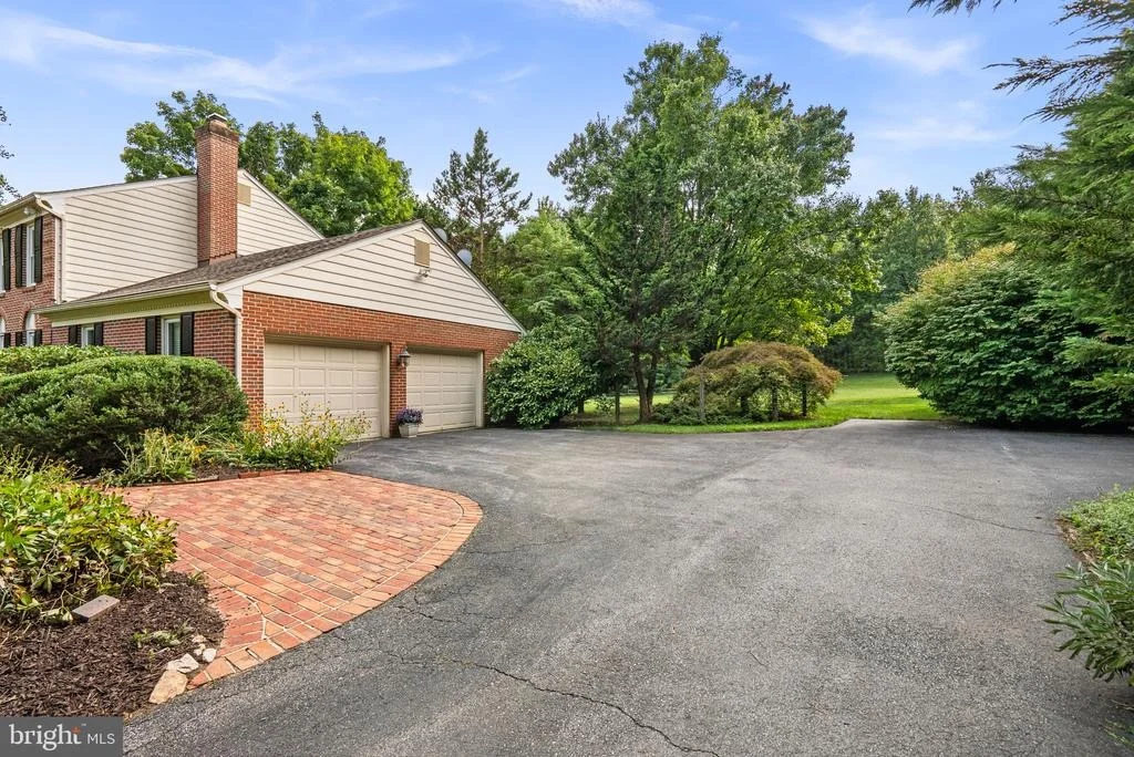 Photo of 1338 EXCALIBER LANE