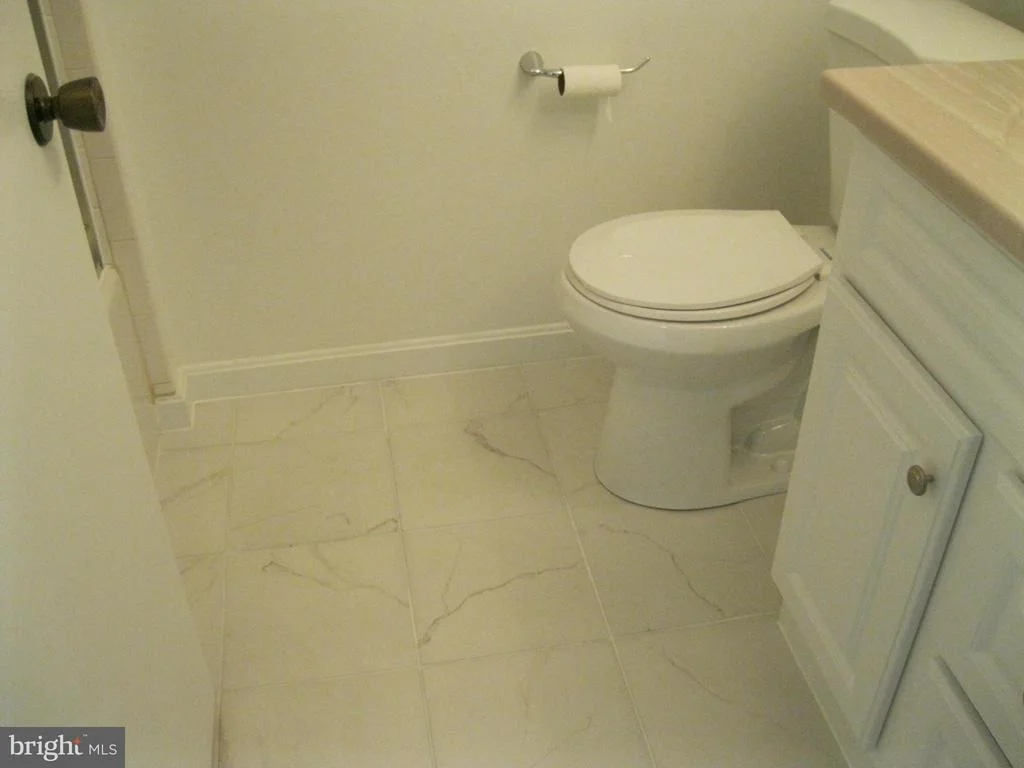 Photo of Unit 871B at 15311 PINE ORCHARD DRIVE