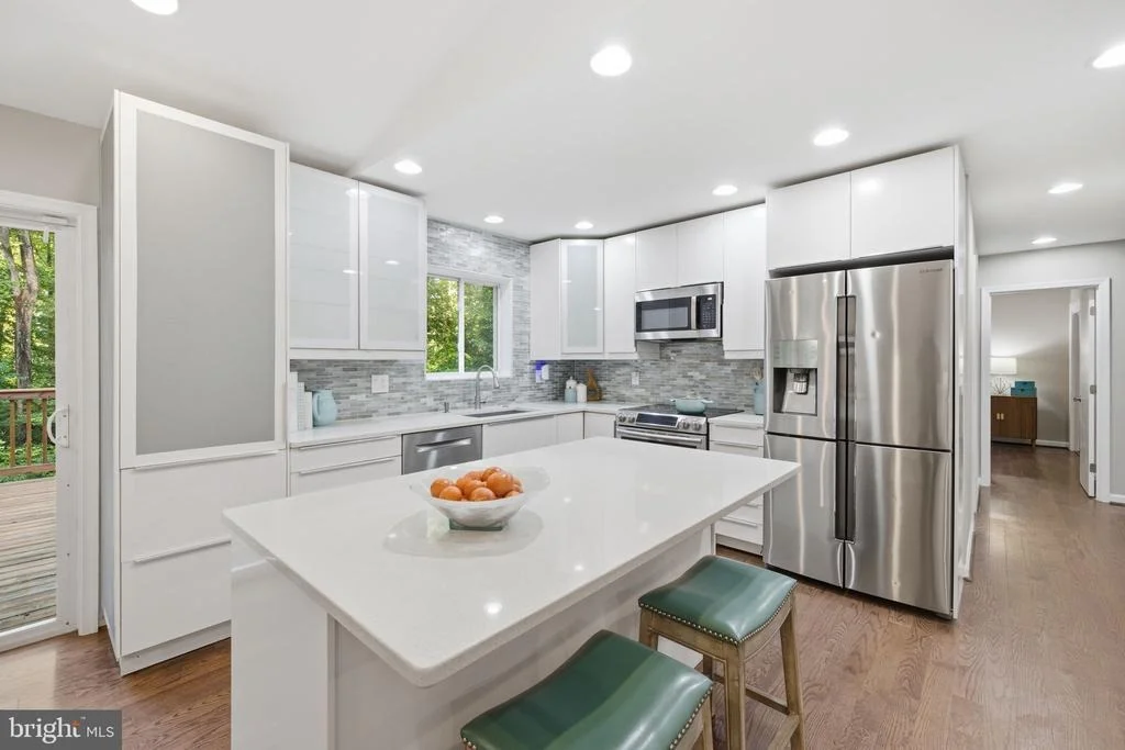 Photo of 7371 CROWN LANE