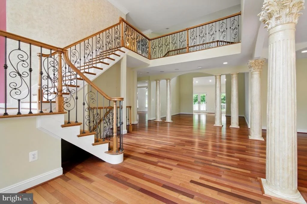 Photo of 1002 COVINGTON WAY