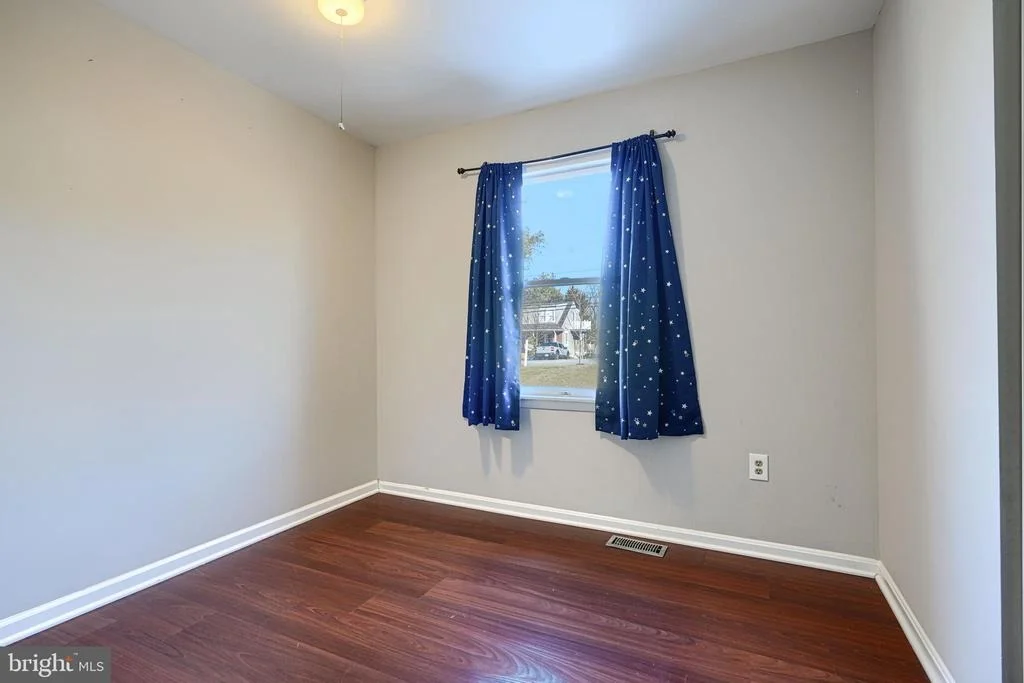 Photo of 10100 LEWIS DRIVE