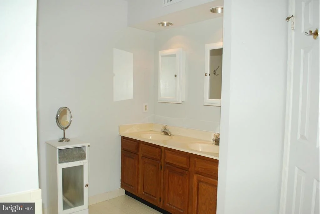 Photo of 13810 TURTLE COURT