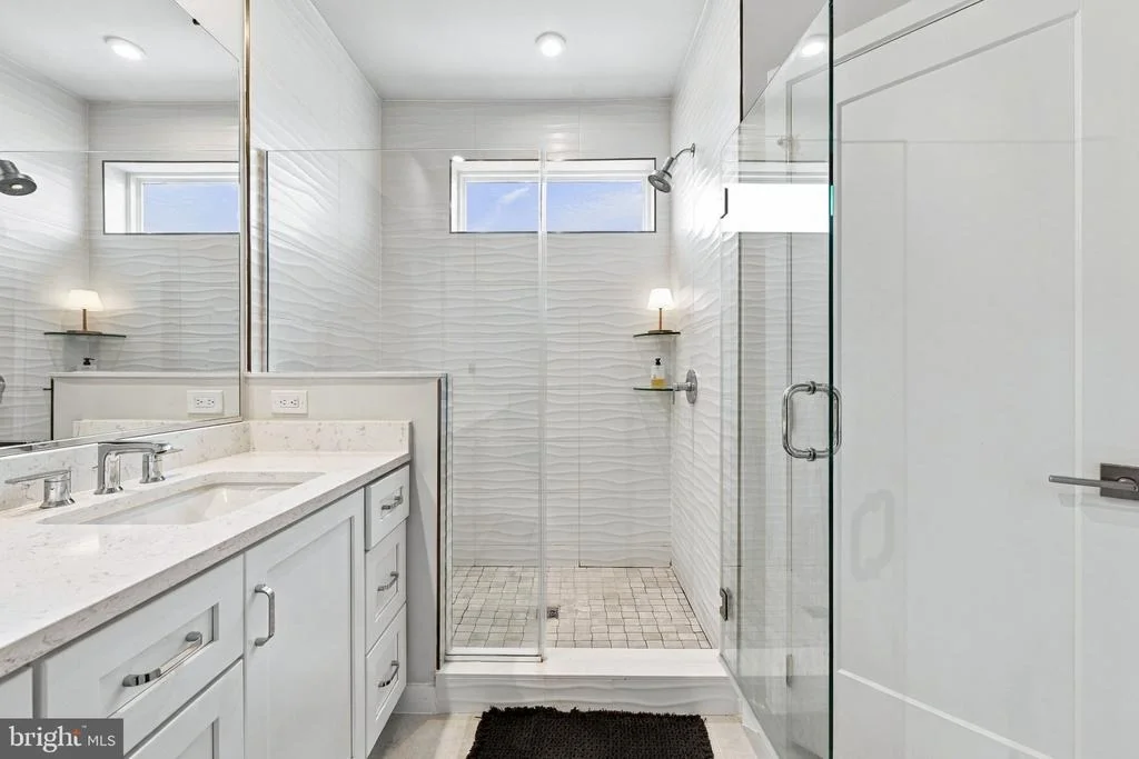 Photo of 43539 MOOREFIELD BOULEVARD