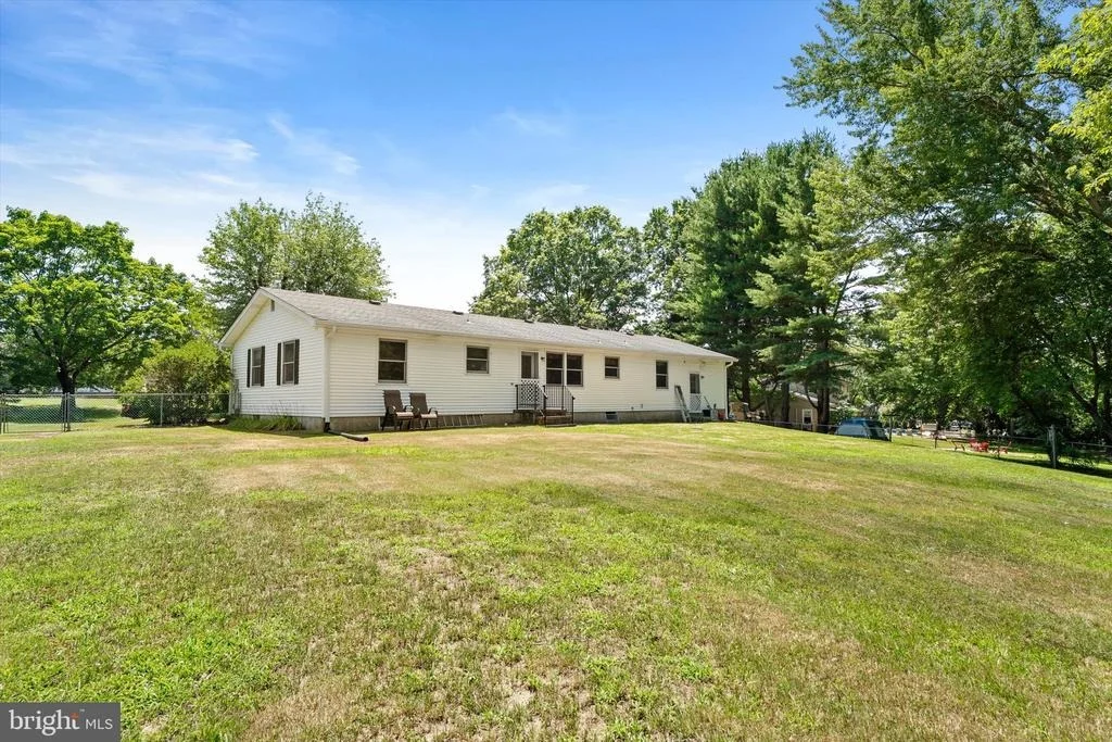 Photo of 6 ELEANOR DRIVE