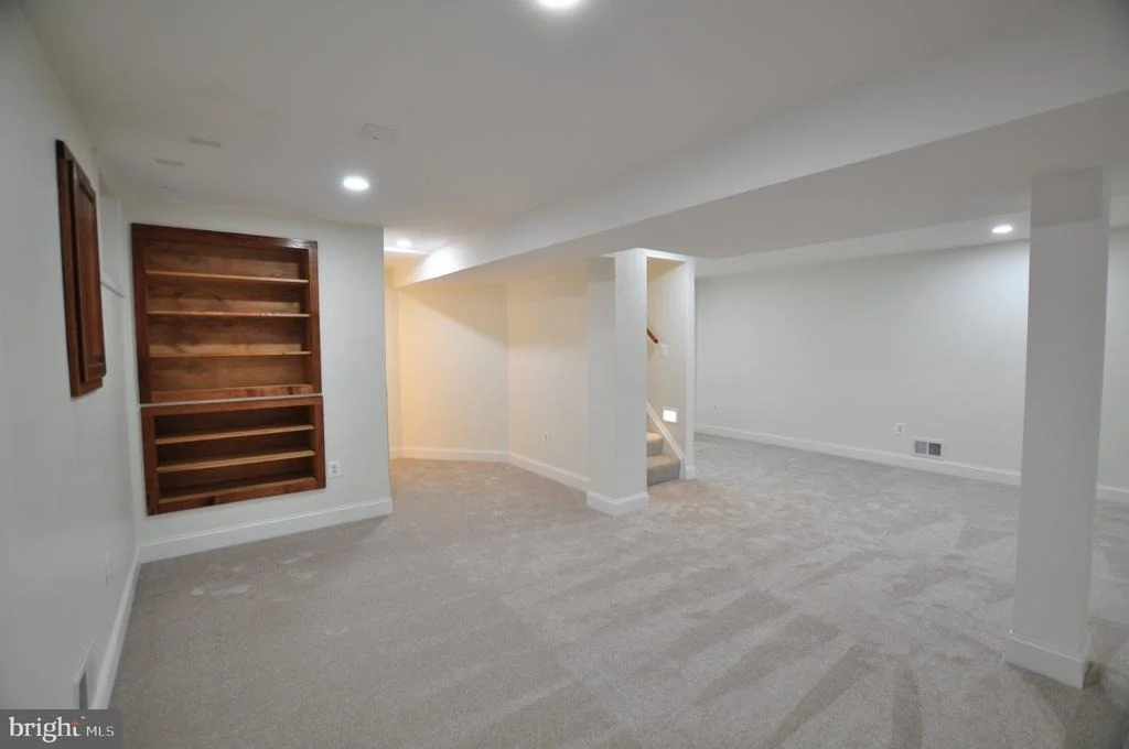 Photo of 7421 BRENISH DRIVE