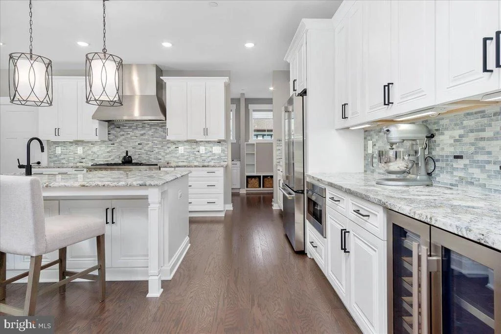Photo of 7172 MEADOWBROOKE DRIVE