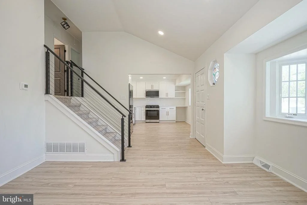 Photo of 383 MONTGOMERY DRIVE
