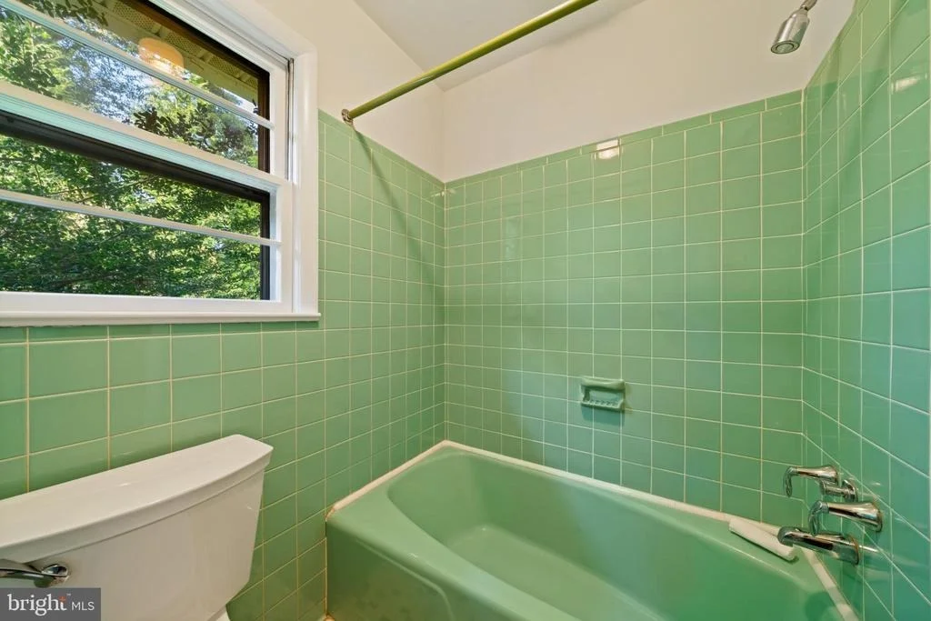 Photo of 11809 COLLINS DRIVE