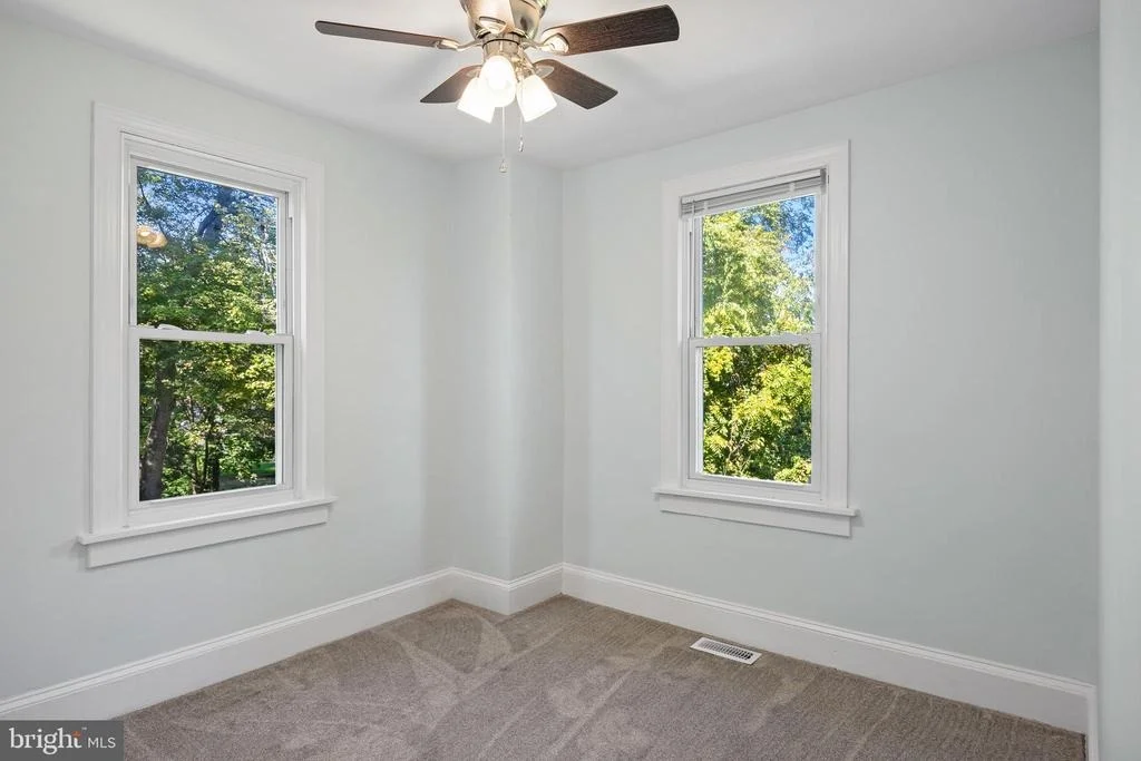Photo of 16 MOORE AVENUE
