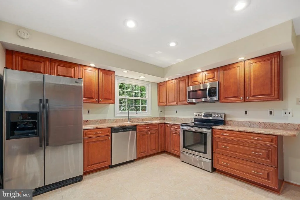 Photo of 10827 BURR OAK WAY